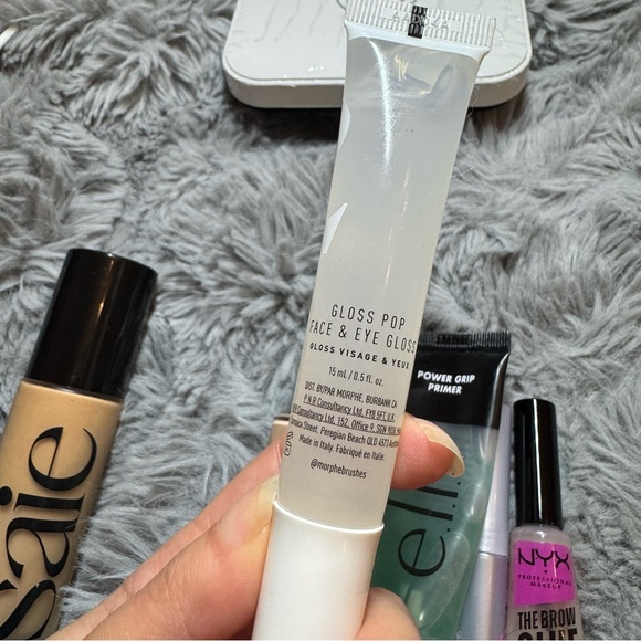 Makeup Lot - Picture 4 of 11